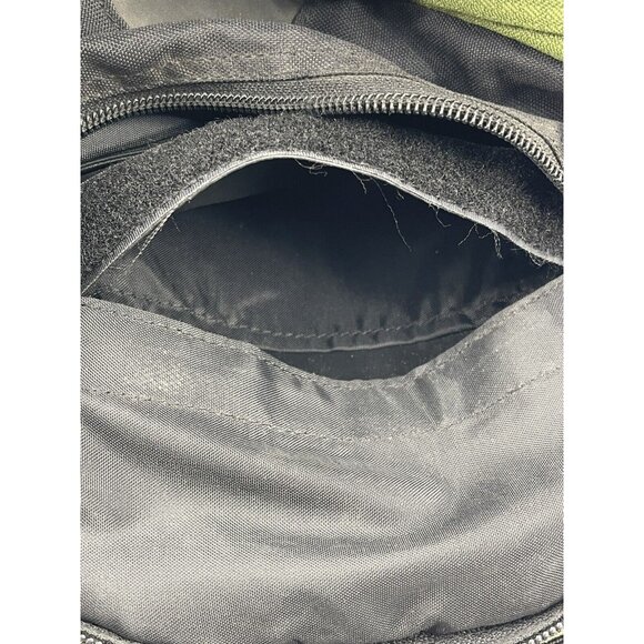 Cerro Torre Stealth‎ 30L Green/Black Hiking Backpack - Picture 4 of 14